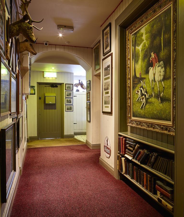 Horse & Hound Hotel Delgany Kültér fotó